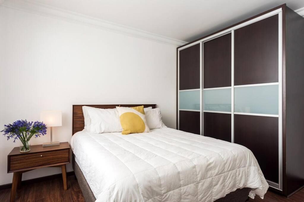 Condesa Residence 7 Stylish 2 Bedroom, 1 Bathroom Residence Accentuating Expansive Interiors เม็กซิโกซิตี้ ภายนอก รูปภาพ