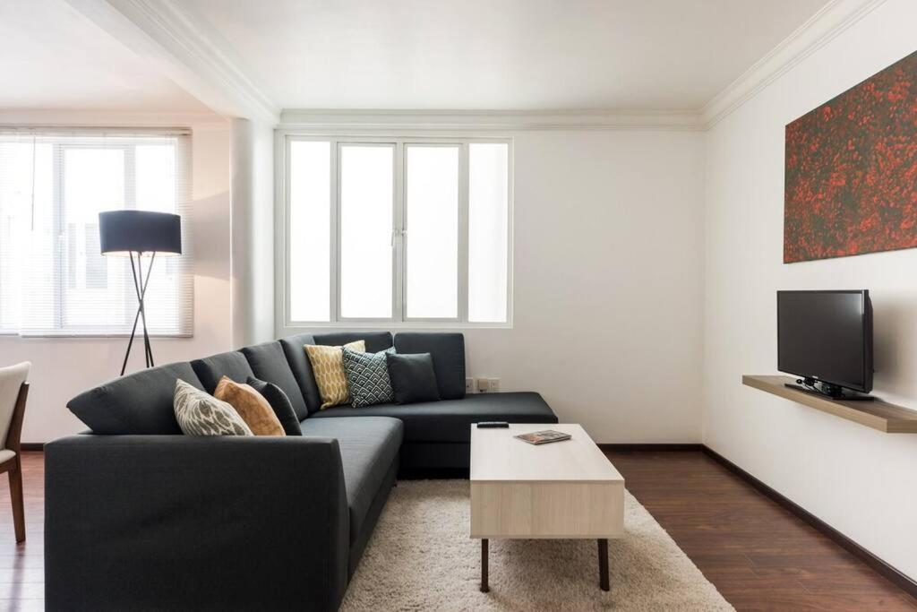 Condesa Residence 7 Stylish 2 Bedroom, 1 Bathroom Residence Accentuating Expansive Interiors เม็กซิโกซิตี้ ภายนอก รูปภาพ